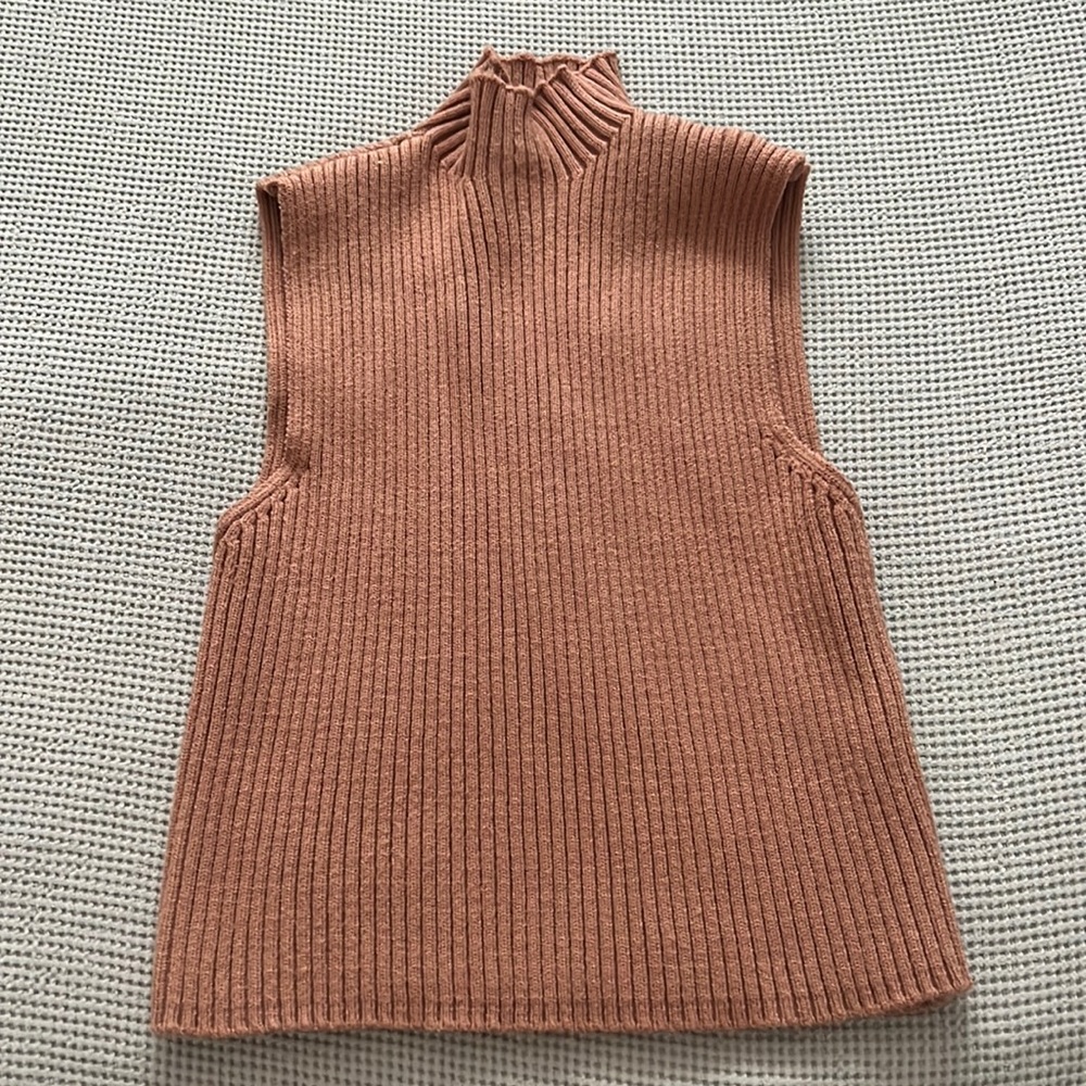 Zara size small short sleeve turtleneck